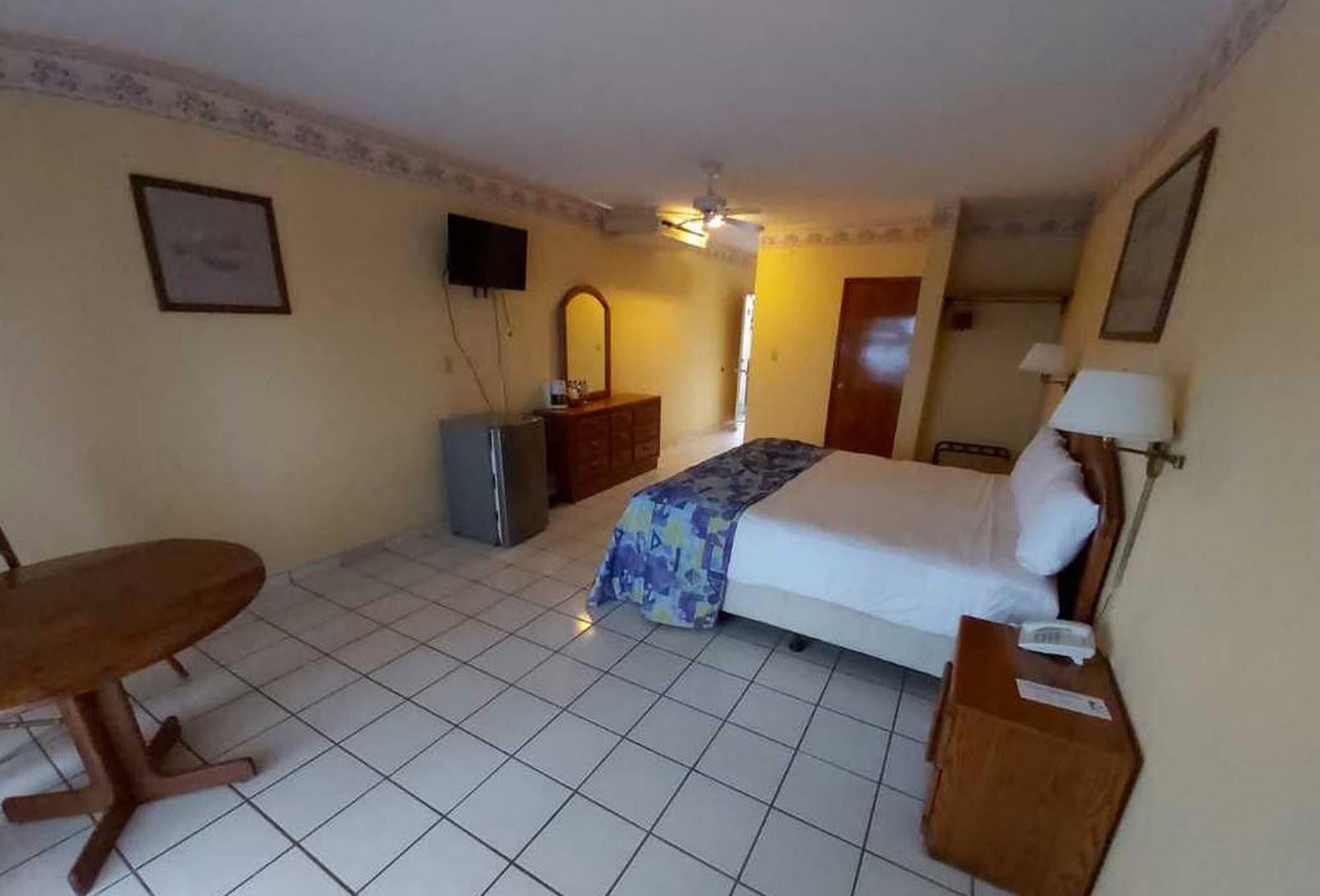 Hotel Oasis Лорето Екстериор снимка
