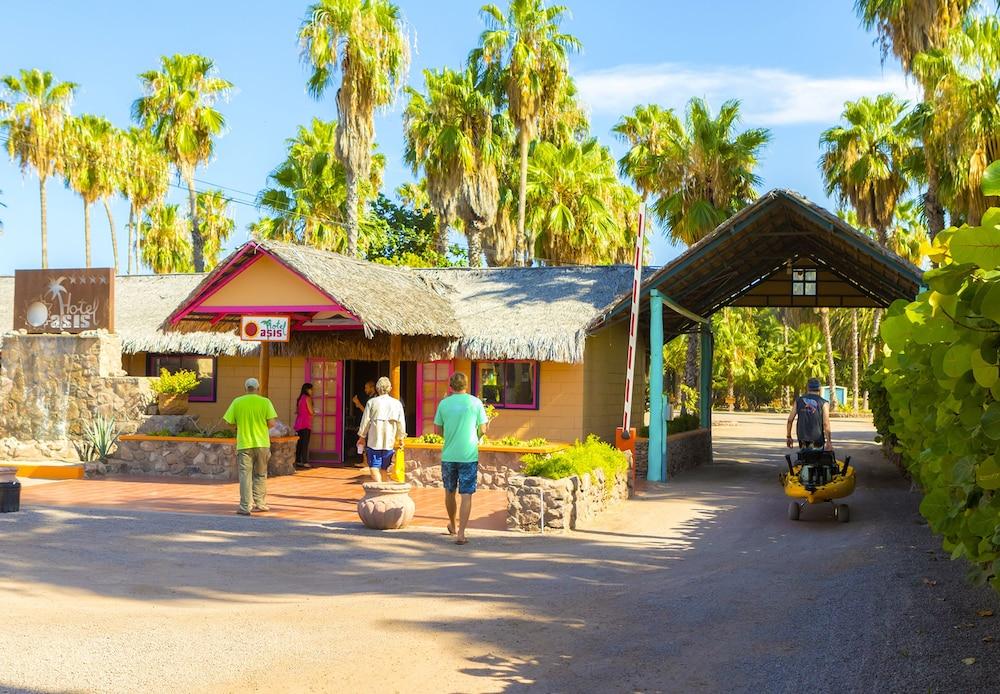Hotel Oasis Лорето Екстериор снимка